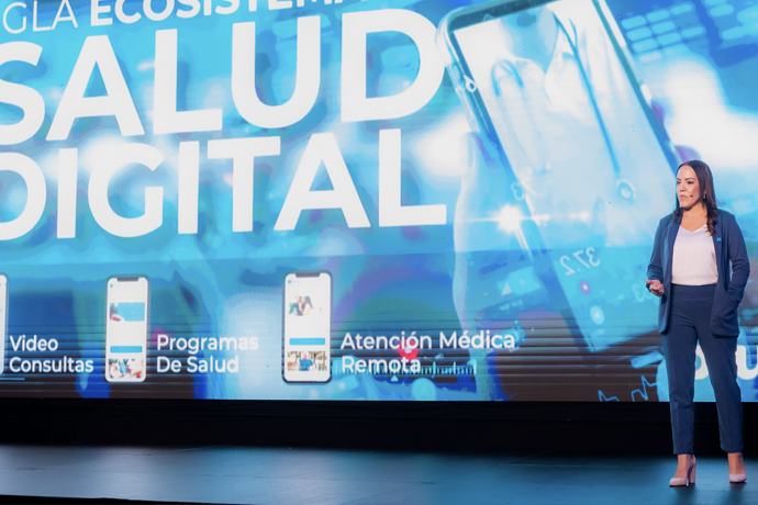 Andrea Zubiate nos presenta Blua